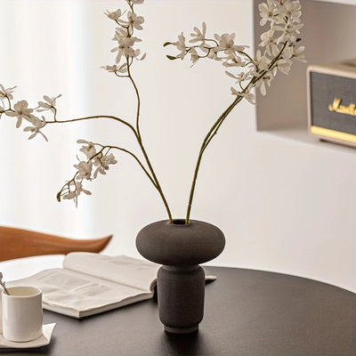 Nordic Elegance – Zwarte Geometrische Vaas
