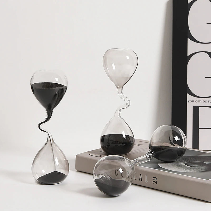 Curve Design Black Hourglass – Modern & Minimalistisch Zandloper Ornament