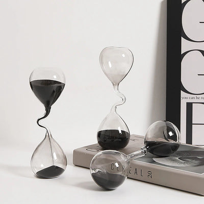 Curve Design Black Hourglass – Modern & Minimalistisch Zandloper Ornament