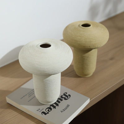 Nordic Elegance – Zwarte Geometrische Vaas