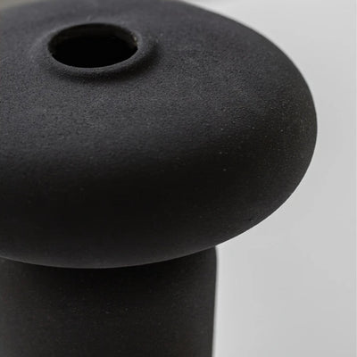 Nordic Elegance – Zwarte Geometrische Vaas